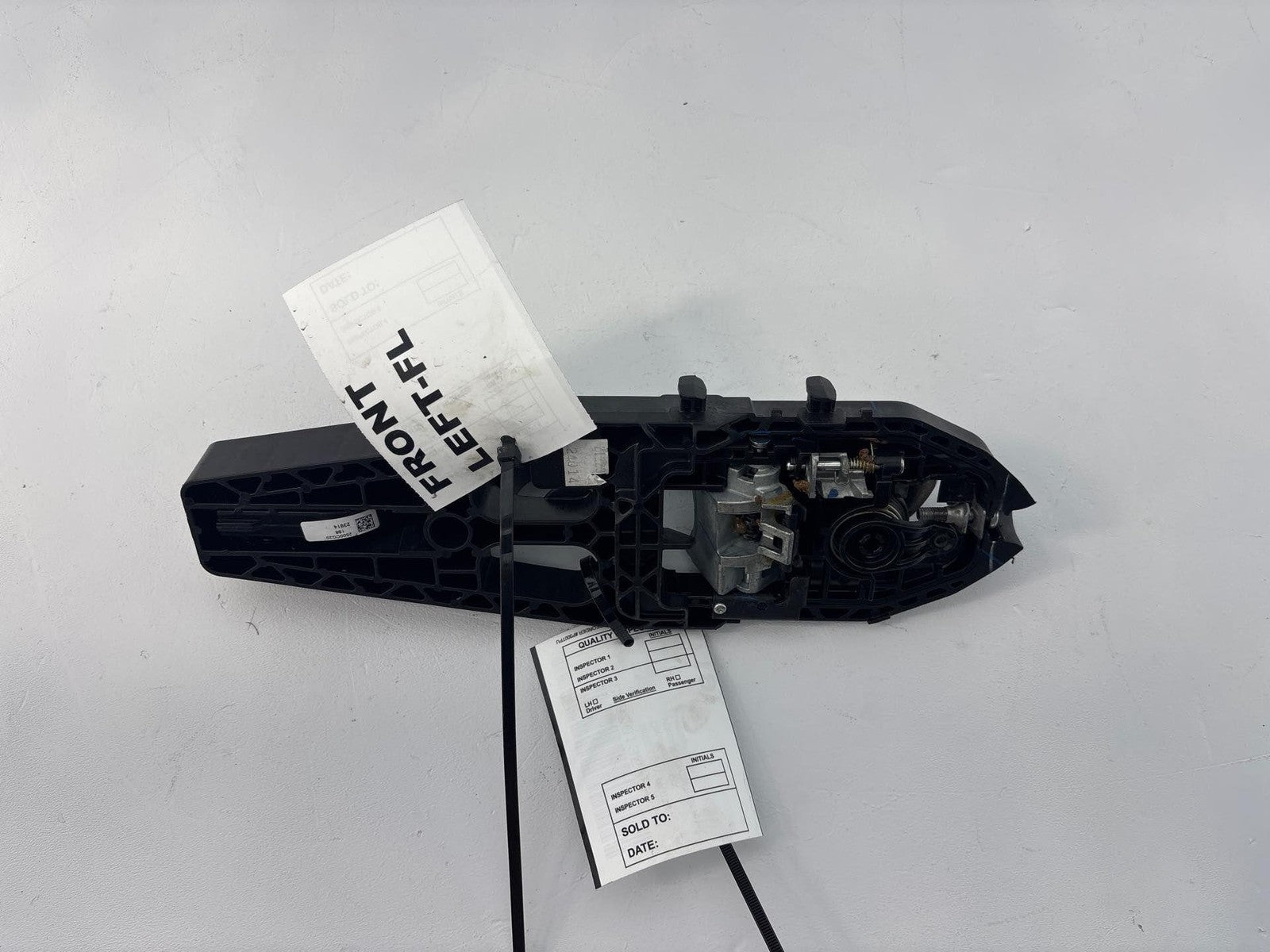 13-20 Ford Fusion Outside Door Handle Left