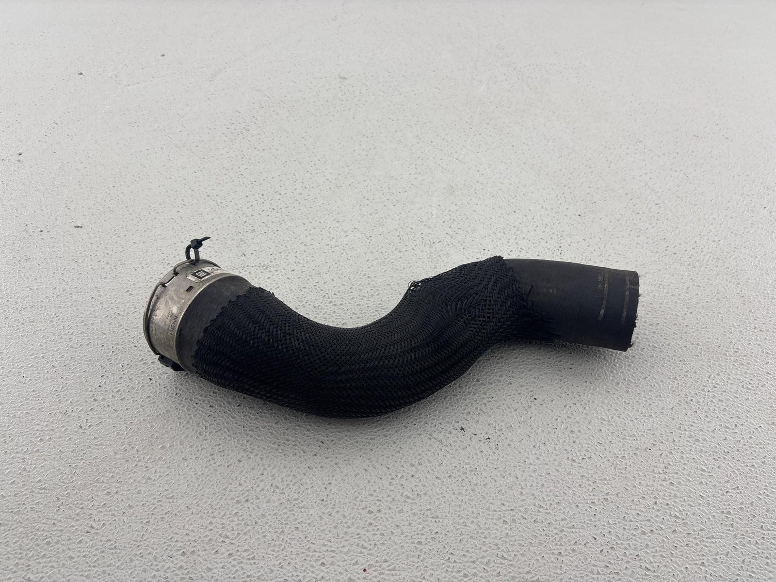 13-18 Cadillac Ats 2.0L Front Left Driver Side Intercooler Inlet Tube Oem