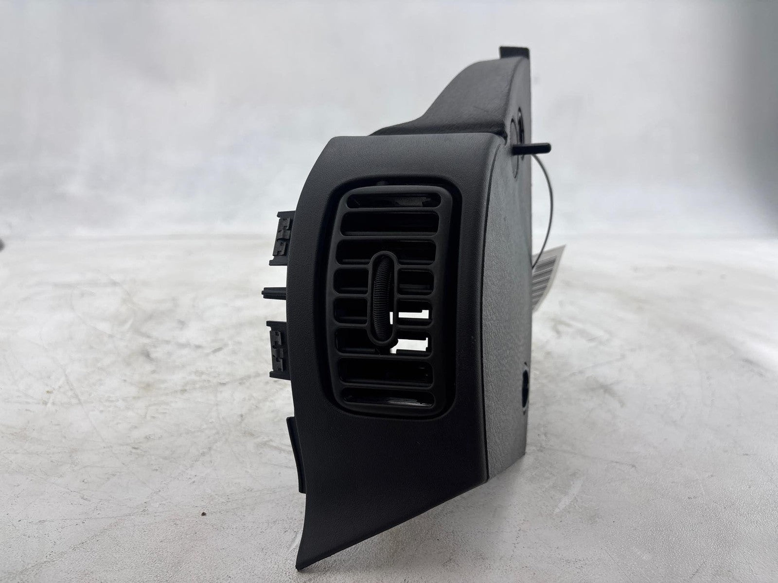 00-02 Saturn Sw2 Interior Trim Panel Cover Dash Left Driver Side End Air Vent Ac