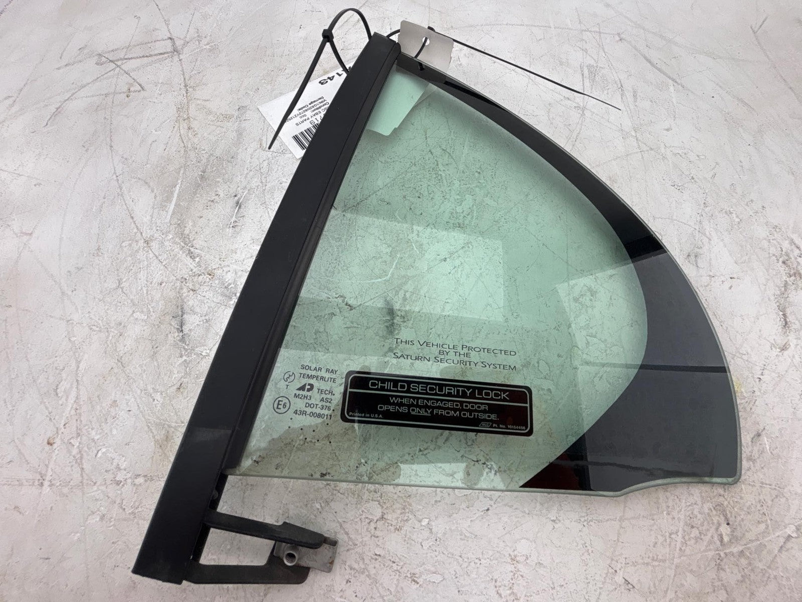 00-02 Saturn Sw2 Rear Driver Side Door Vent Window Glass