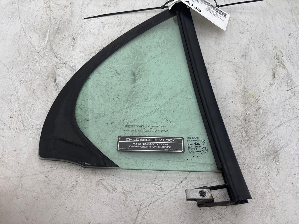 00-02 Saturn Sw2 Rear Driver Side Door Vent Window Glass