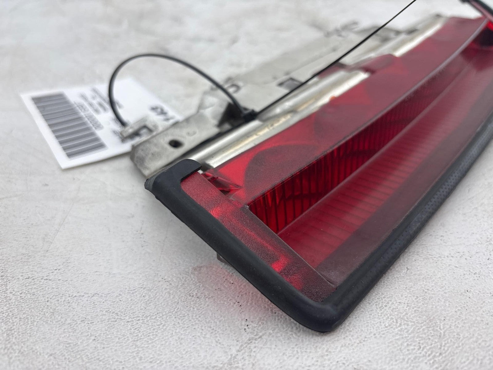 2000 Saturn S Series Sw2 3Rd Brake Light 16522522