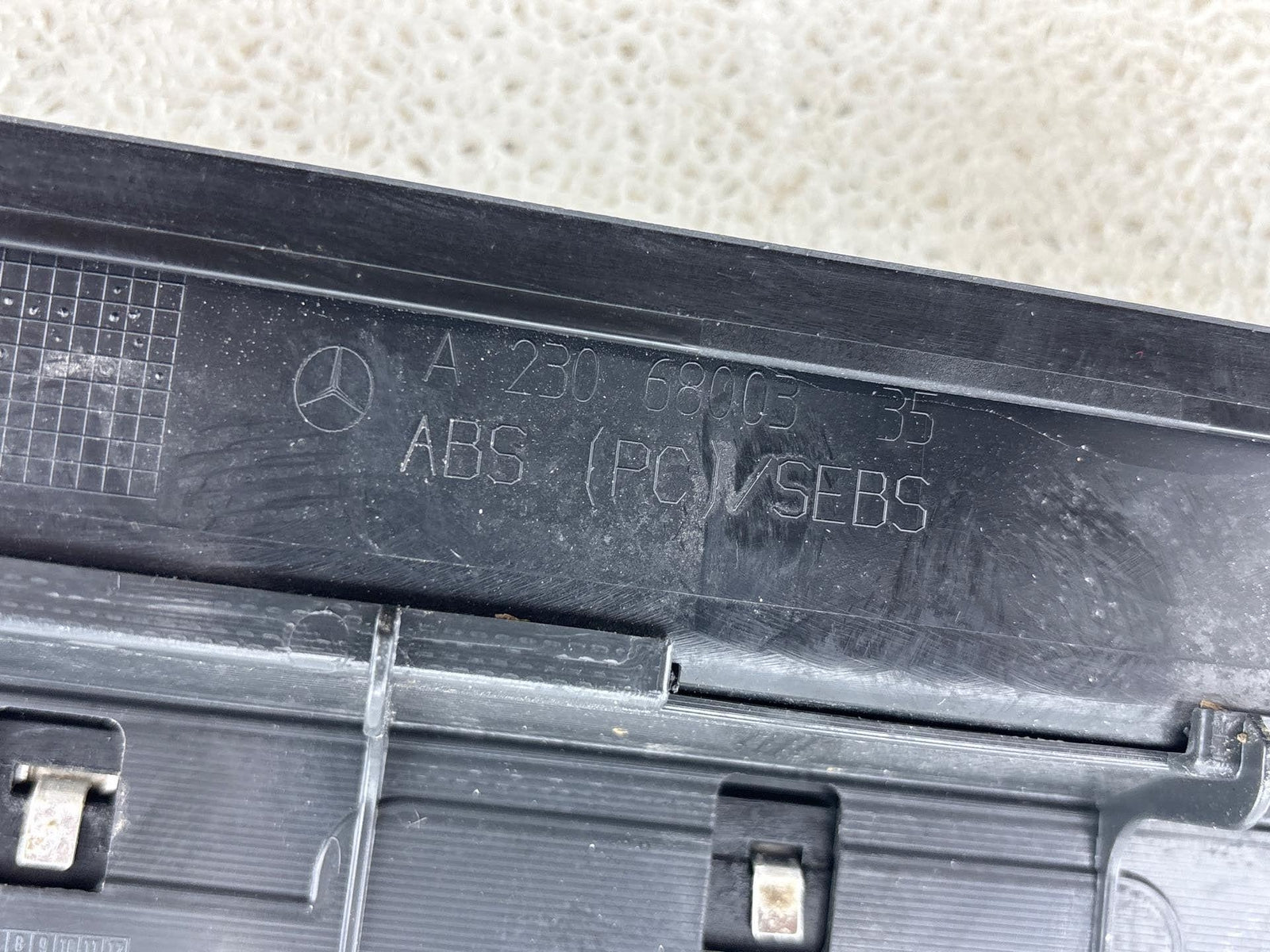 03-08 Mercedes Sl500 Sl600 R230 Front Left Side Door Sill Scuff Trim Plate Oem