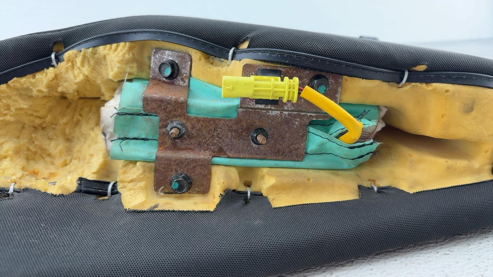 15-16 Chevrolet Trax Rear Left Driver Side Seat Back Bolster Cushion Oem