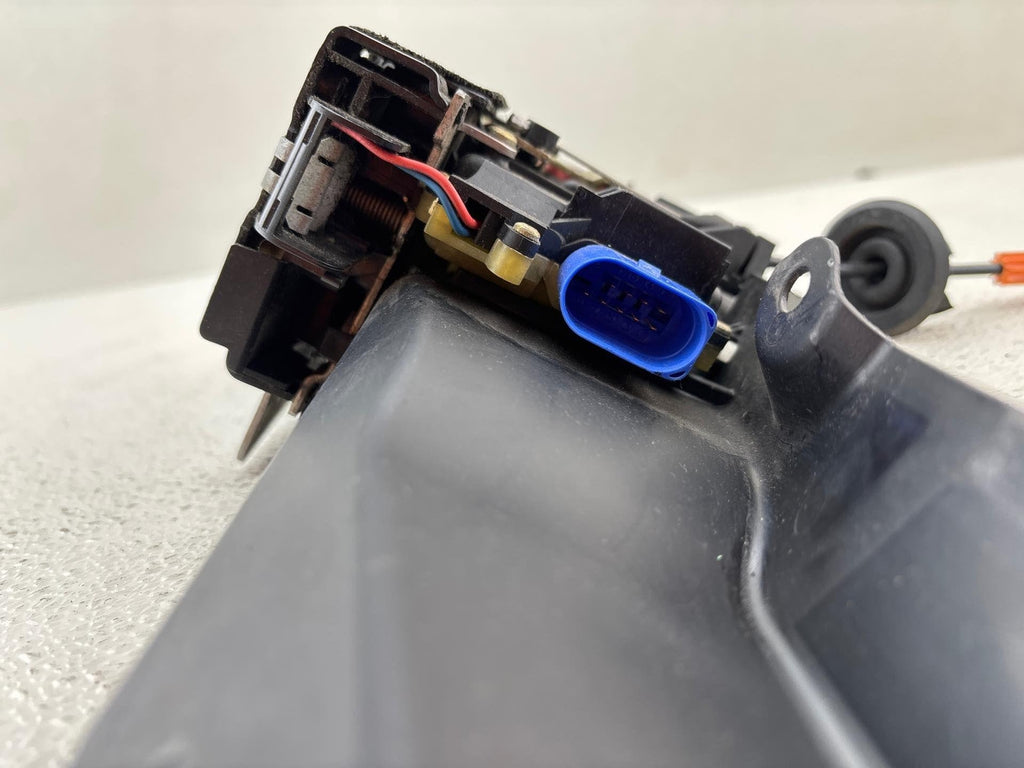 04-10 Audi A8 Quattro Front Left Door Lock Latch Actuator Oem
