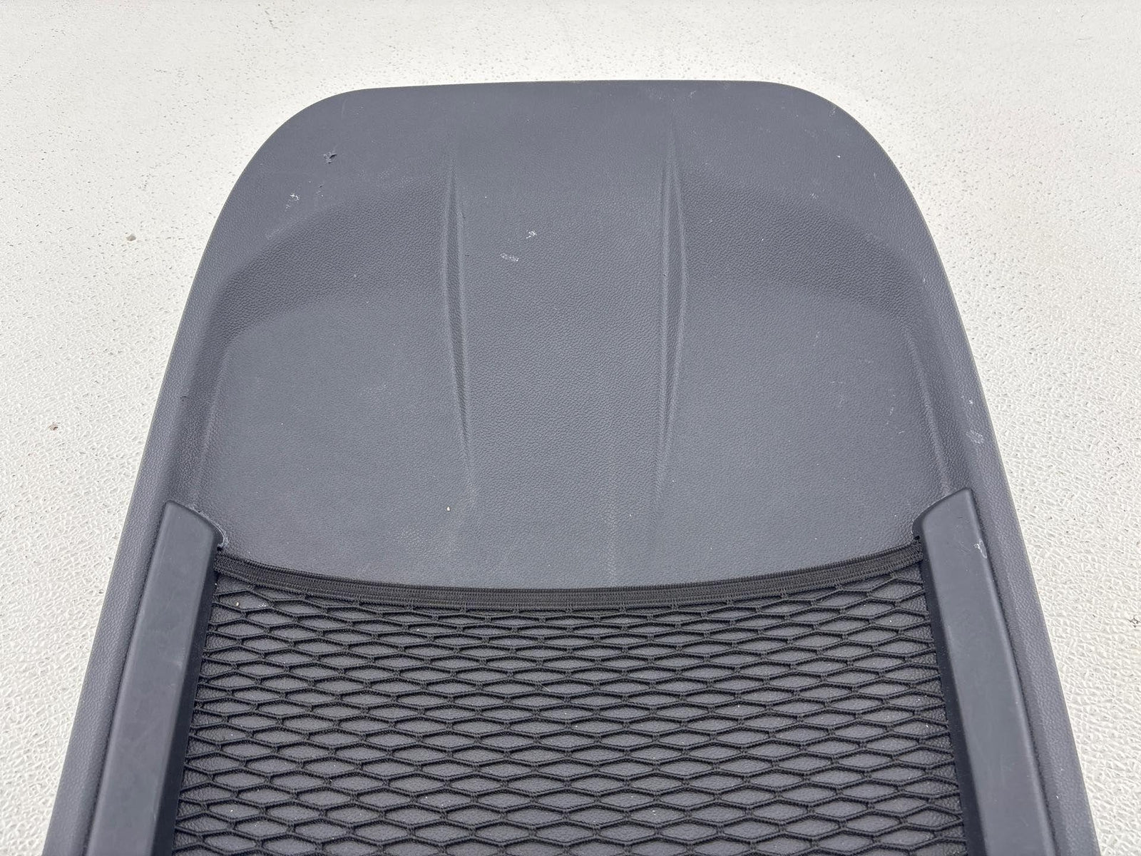 17-25 Alfa Romeo Giulia / Stelvio Front Right Seat Back Cover Panel Oem