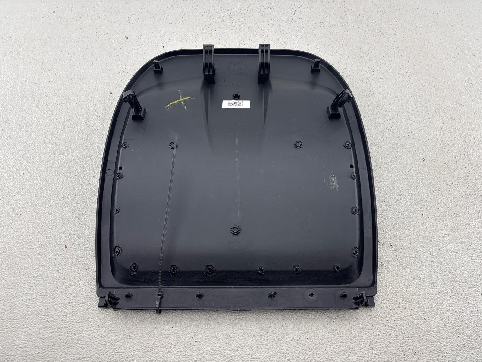 17-25 Alfa Romeo Giulia / Stelvio Front Right Seat Back Cover Panel Oem