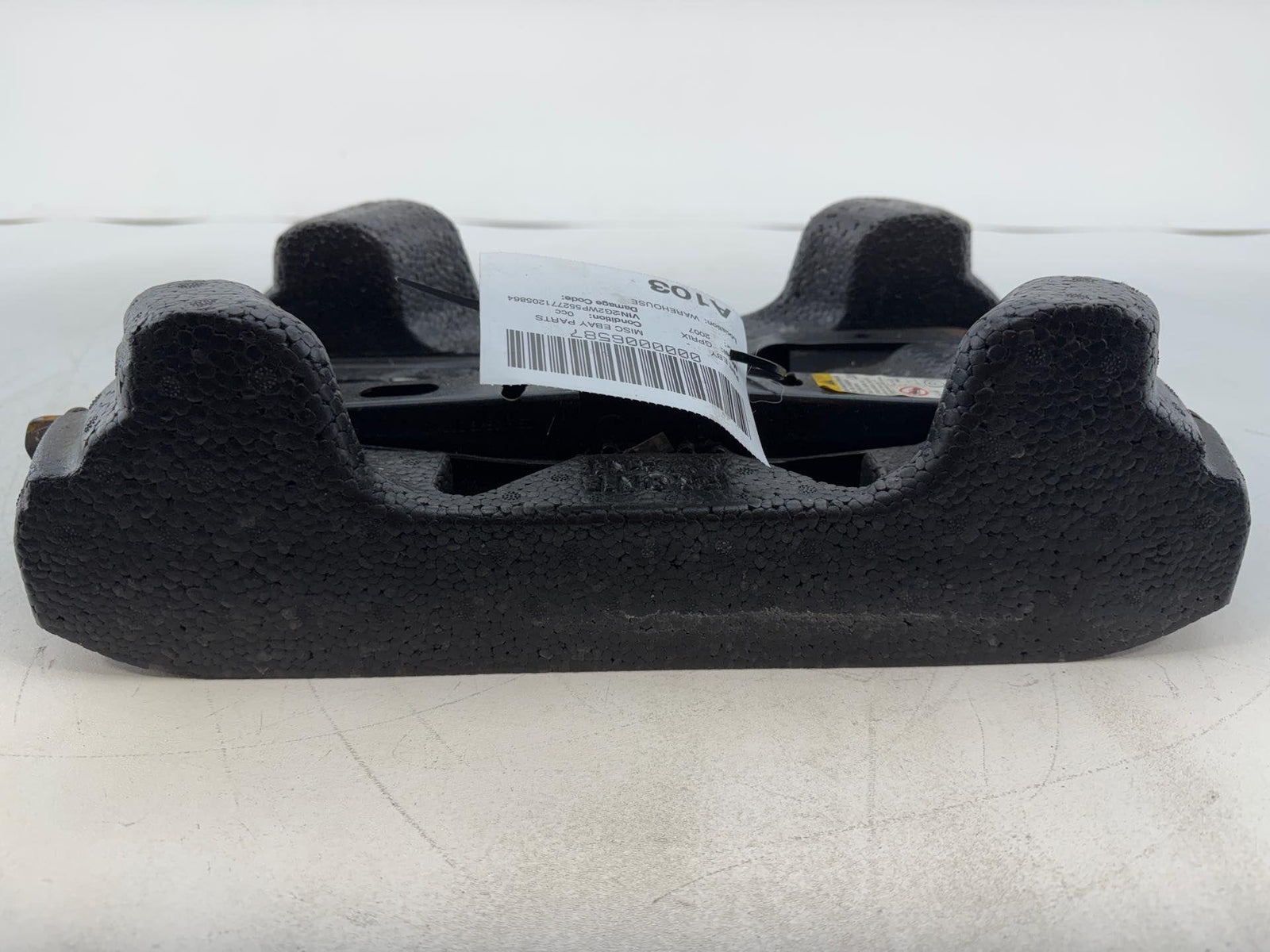 07 Pontiac Grand Prix Spare Tire Jack & Tool Kit Lug Wrench Foam Oem