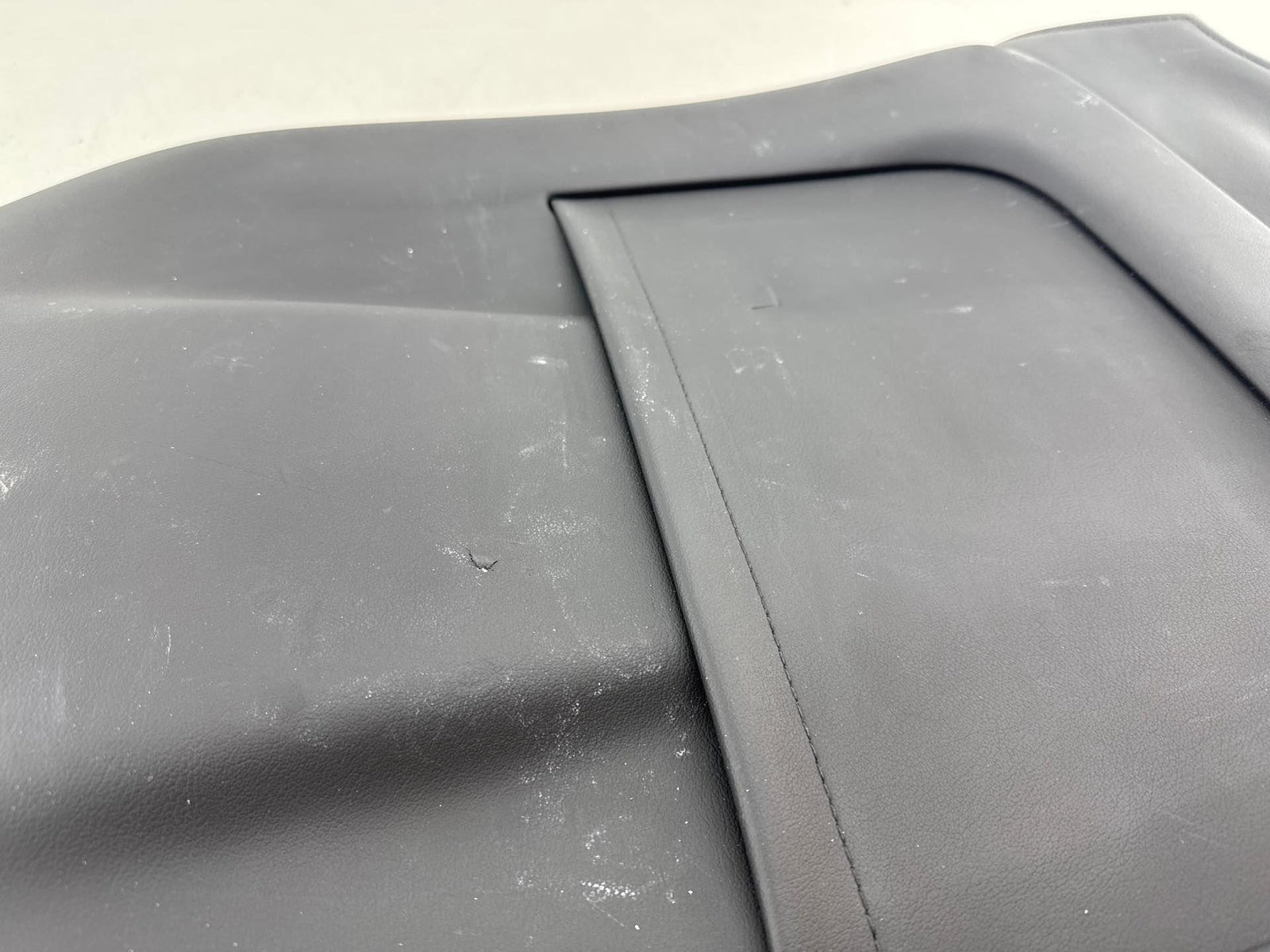 14-19 Cadillac Cts Front Right Seat Rear Cushion Panel Oem 2125775