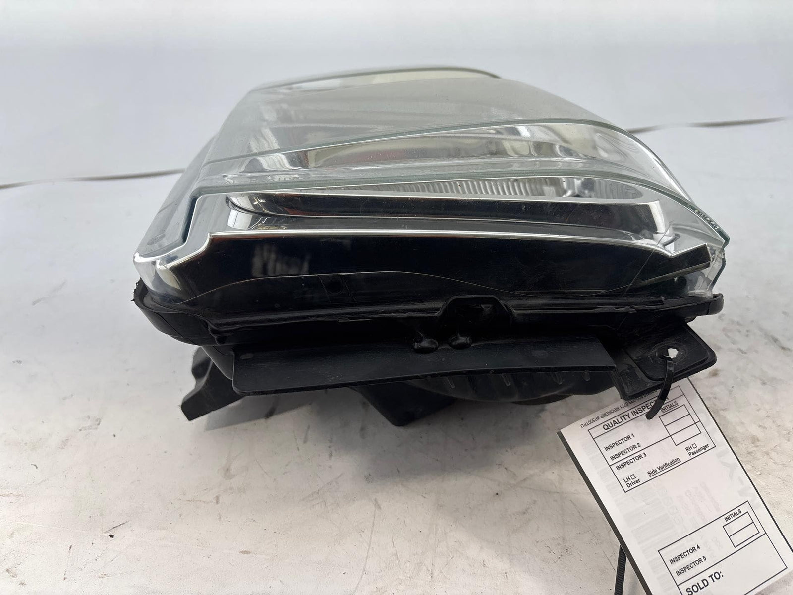 08-10 Ford F-250/350 Super Duty Left Driver Side Headlight Assembly Oem