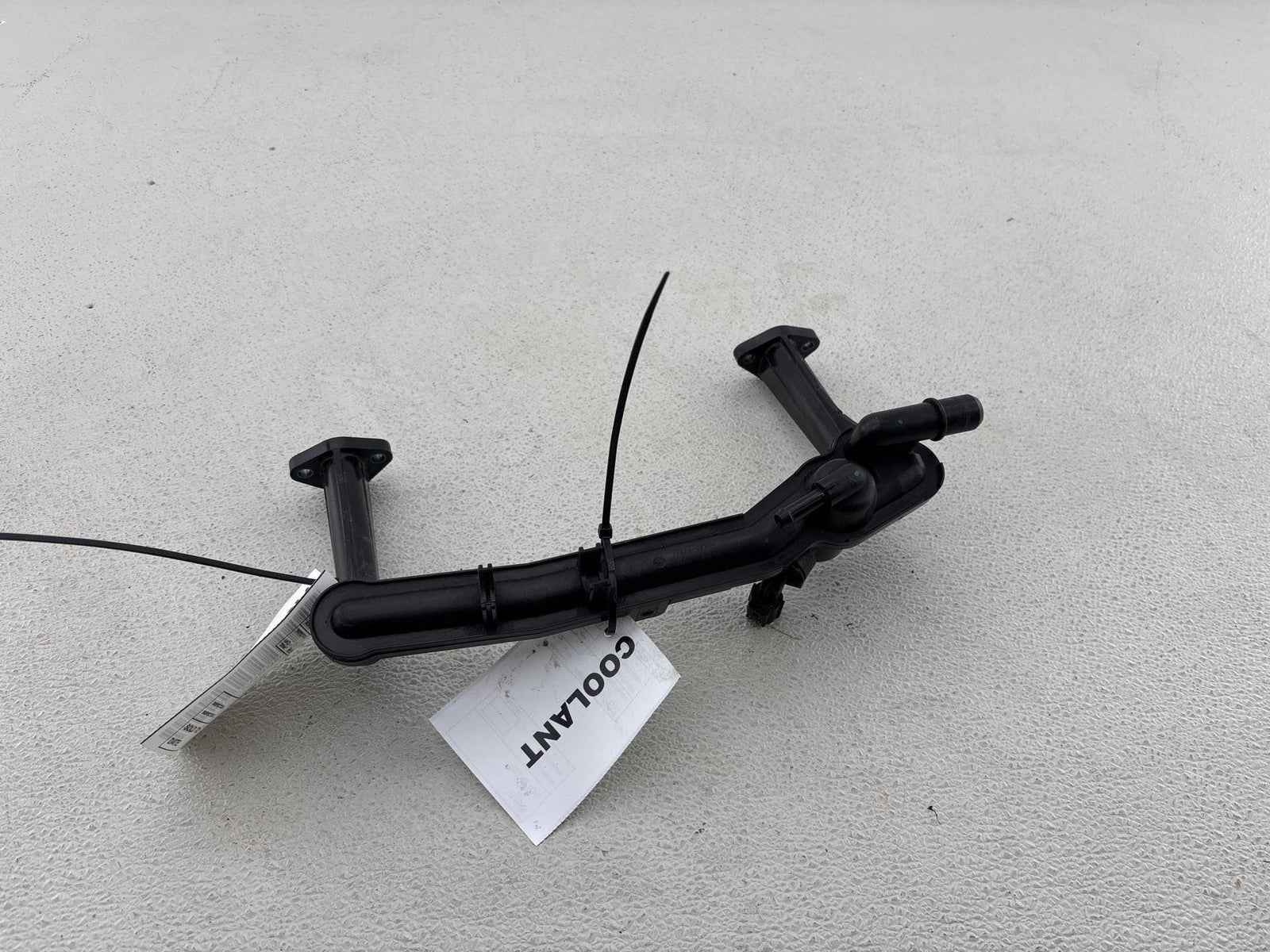 19 Land Range Rover 3.0L Engine Coolant Water Outlet Flange Tube Pipe Oem