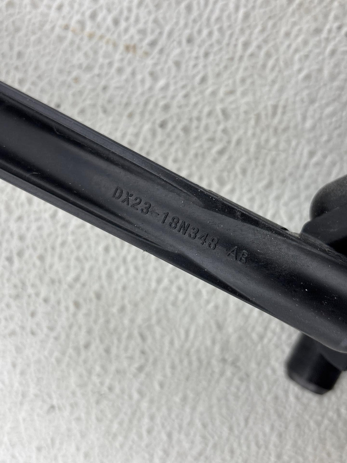 19 Land Range Rover 3.0L Engine Coolant Water Outlet Flange Tube Pipe Oem