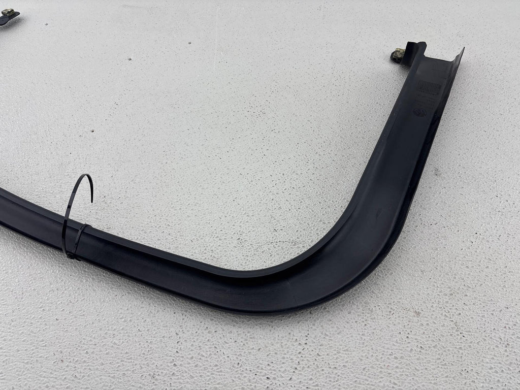 17-24 Alfa Romeo Giulia Rear Left Door Window Frame Trim Cover Panel Oem