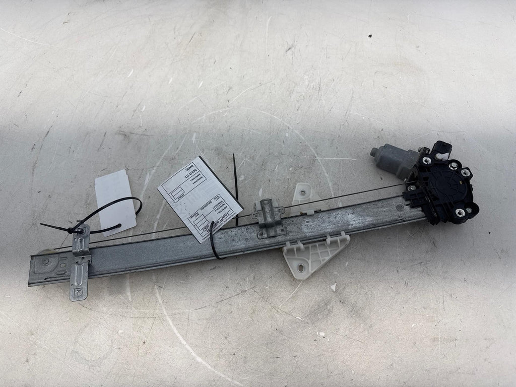 13-17 Subaru Xv Crosstrek Front Left Driver Window Motor Regulator