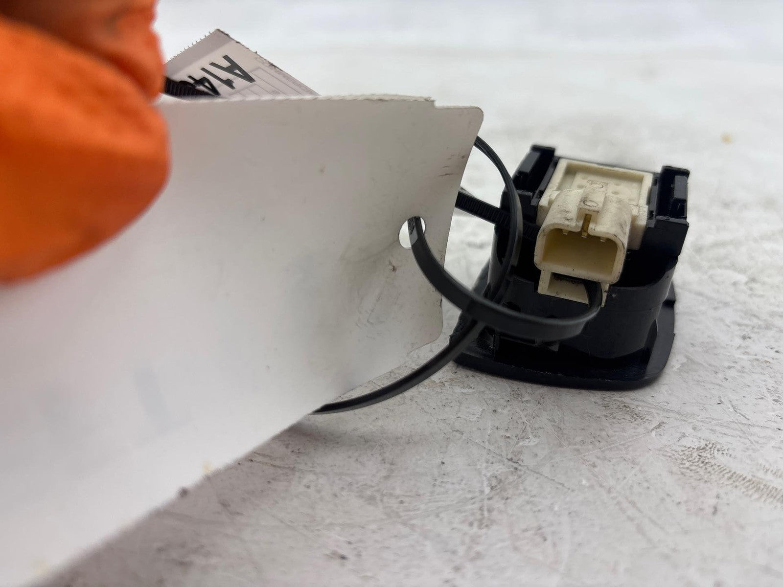 1996-2002 Saturn S Series Sl Sc Sw 1 2 Left Driver Side Door Lock Switch