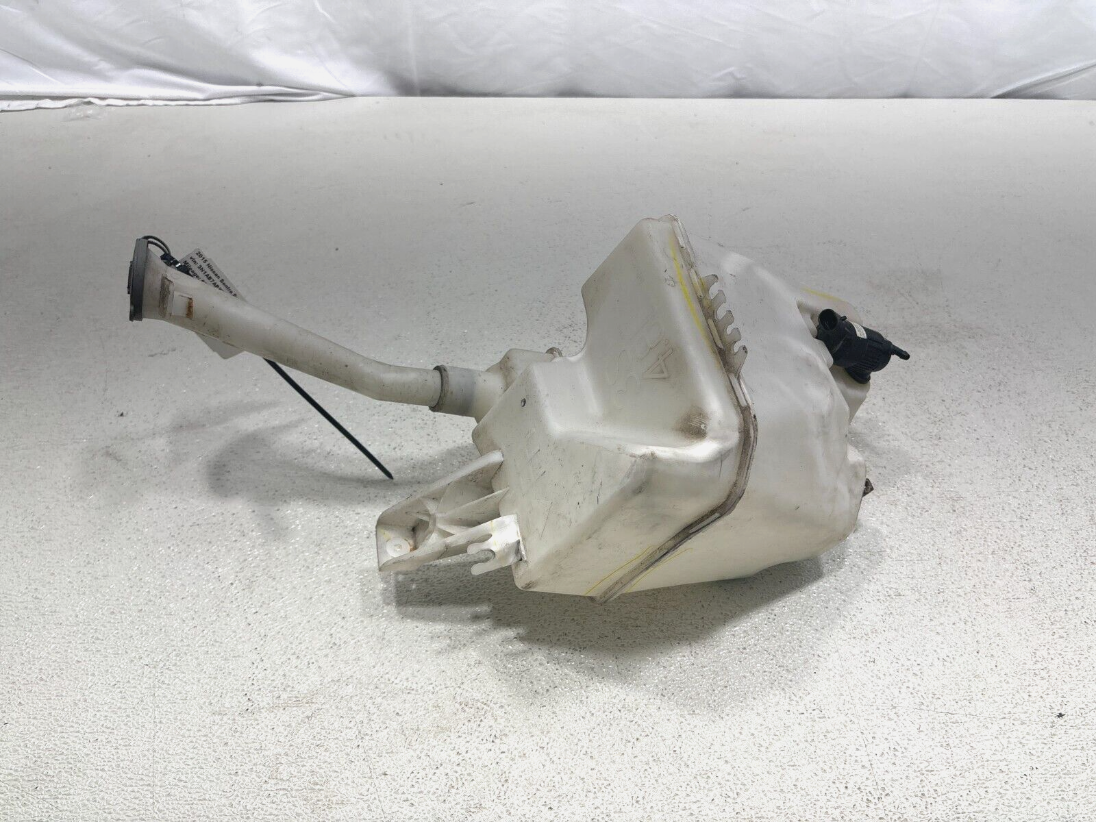 13-17 Nissan Sentra Windshield Washer Tank Bottle Reservoir 28910-3Sg0A