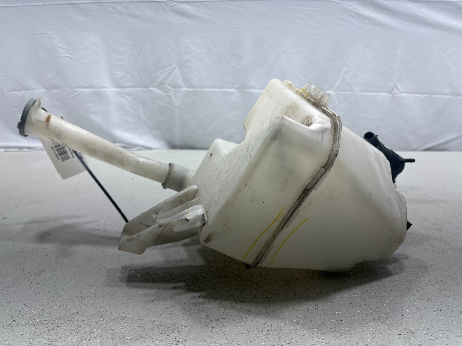 13-17 Nissan Sentra Windshield Washer Tank Bottle Reservoir 28910-3Sg0A