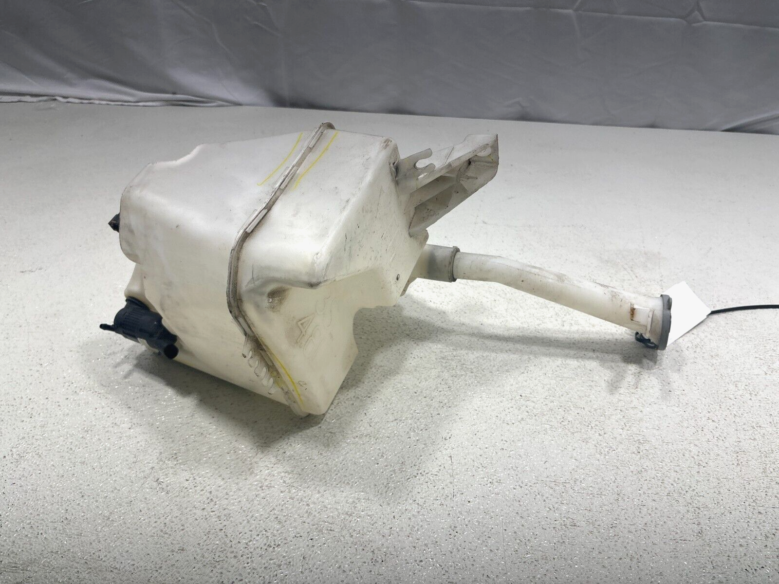 13-17 Nissan Sentra Windshield Washer Tank Bottle Reservoir 28910-3Sg0A