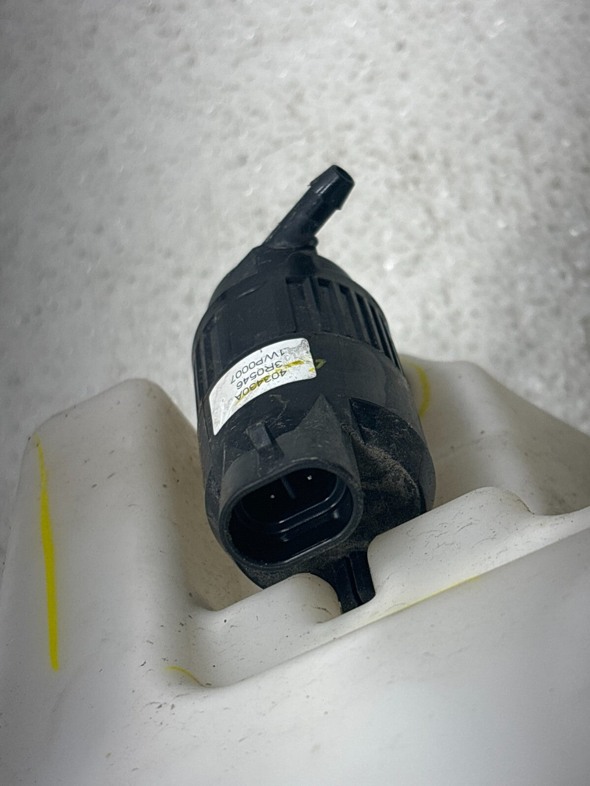 13-17 Nissan Sentra Windshield Washer Tank Bottle Reservoir 28910-3Sg0A