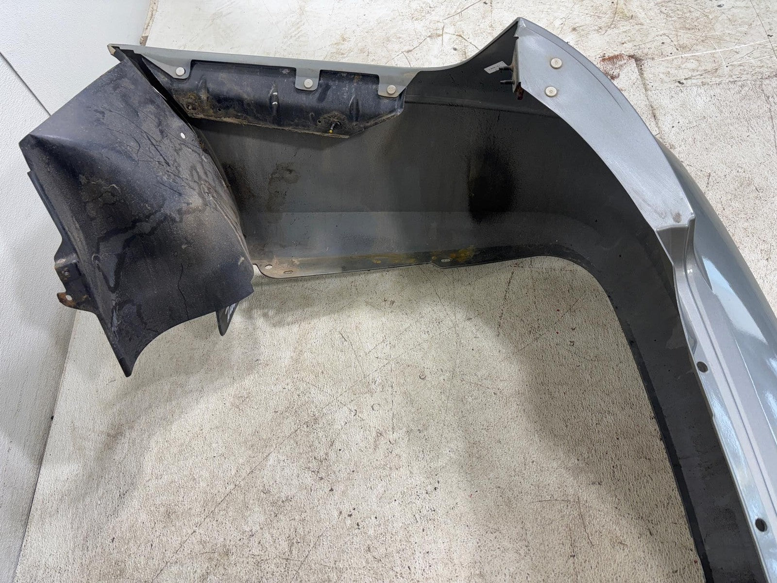 2000-2003 Ford Taurus Rear Bumper Cover Oem