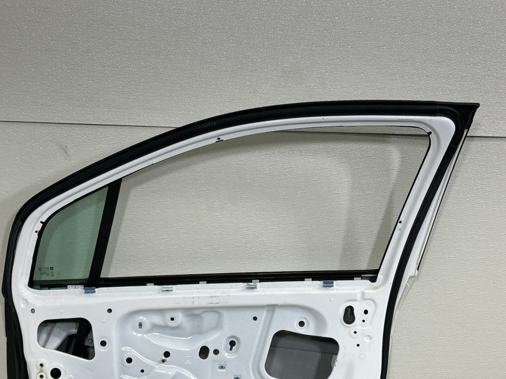 17-19 Buick Encore Front Right Passenger Side Door Shell 8624 - Summit White OEM