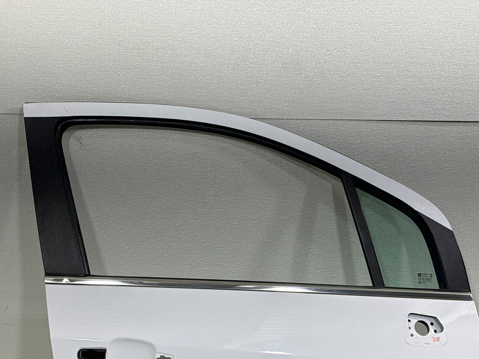 17-19 Buick Encore Front Right Passenger Side Door Shell 8624 - Summit White OEM