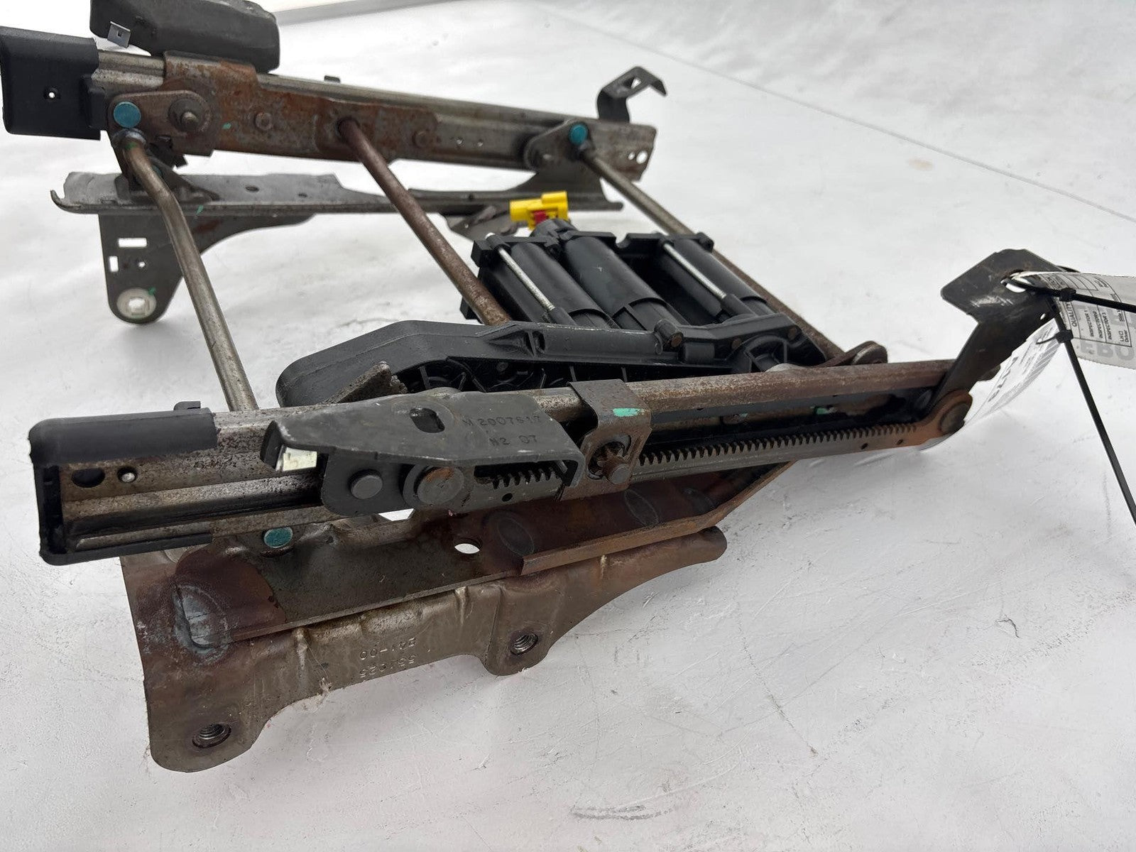 2000-2002 Ford Taurus Front Left Seat Track Frame Oem