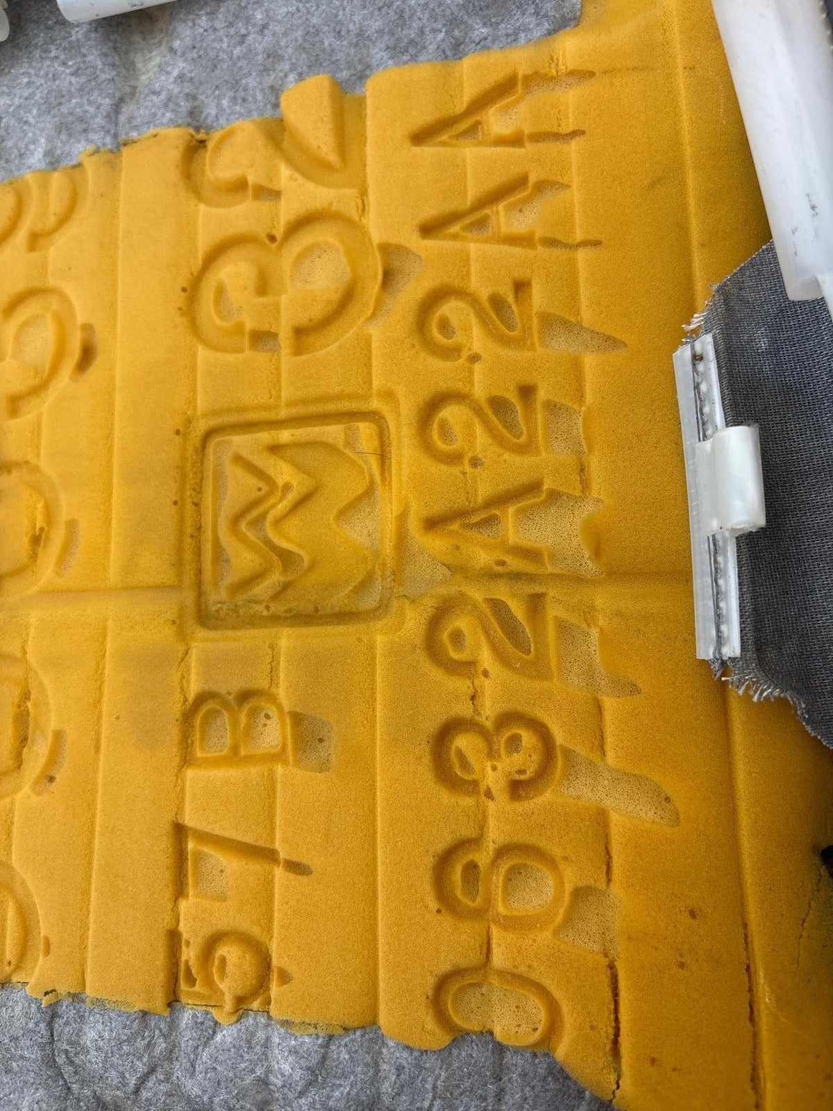 1995-1997 Ford Ranger Front Left Lower Seat Bottom Cushion OEM