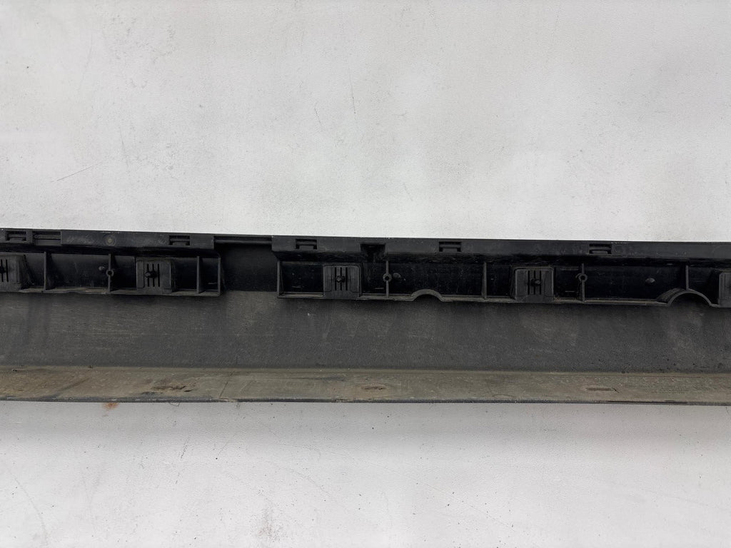 09-11 Bmw 328 335 E90 E91 Left Driver Side Skirt Rocker Panel Cover White Oem