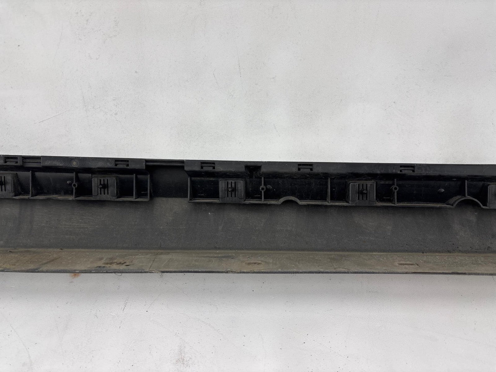 09-11 Bmw 328 335 E90 E91 Left Driver Side Skirt Rocker Panel Cover White Oem