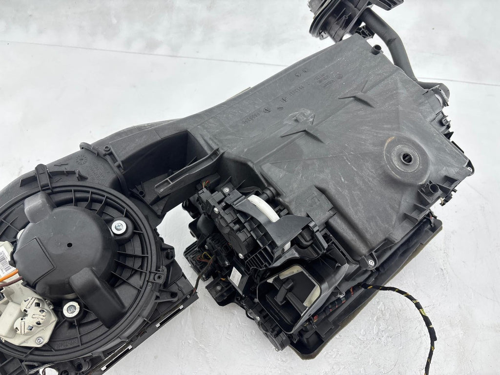 07-13 Bmw 328I E90 Hvac Ac A/C Climate Heater Blower Motor Housing Oem