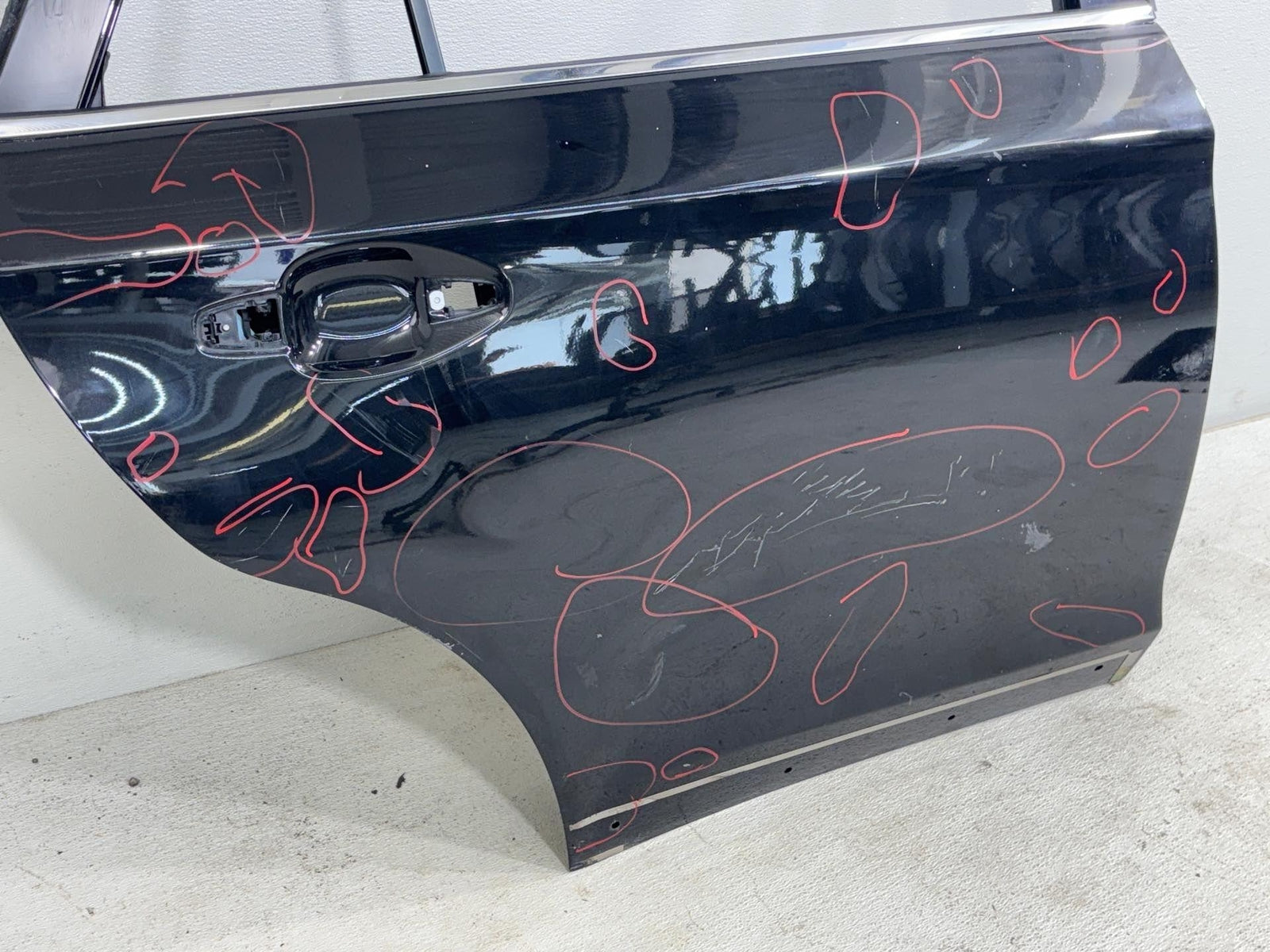 15-19 Subaru Outback Rear Right Side Door Panel Shell Oem *Scratches*