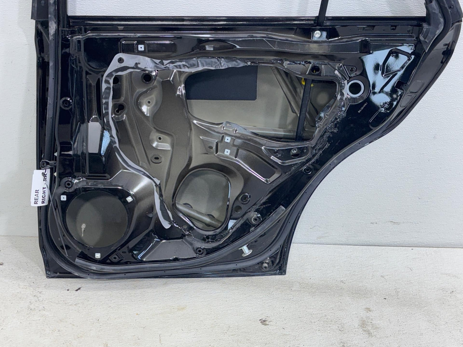 15-19 Subaru Outback Rear Right Side Door Panel Shell Oem *Scratches*