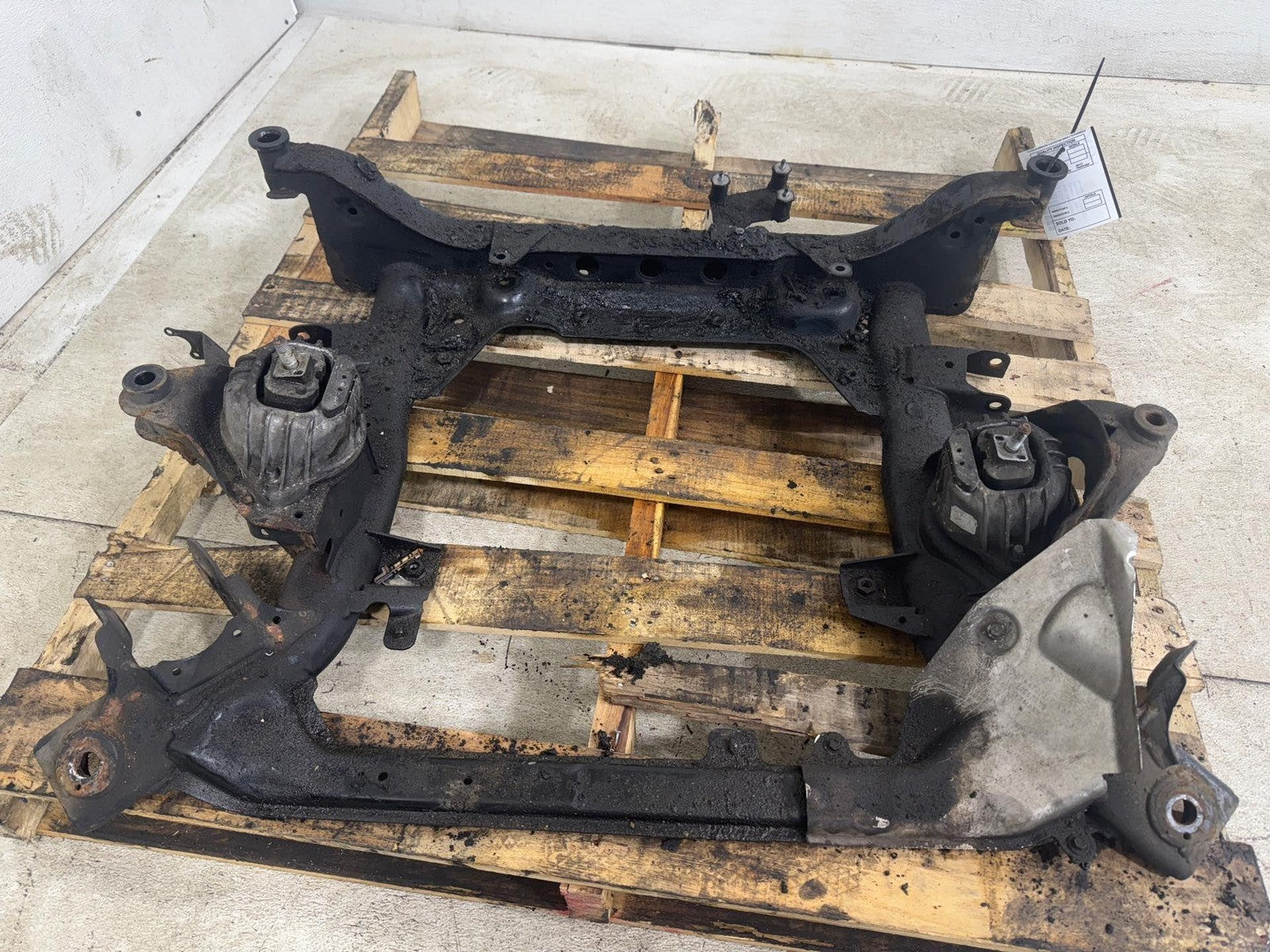 07-13 Bmw 328 335 E90 E92 Awd Front Axle Crossmember Subframe Support Oem