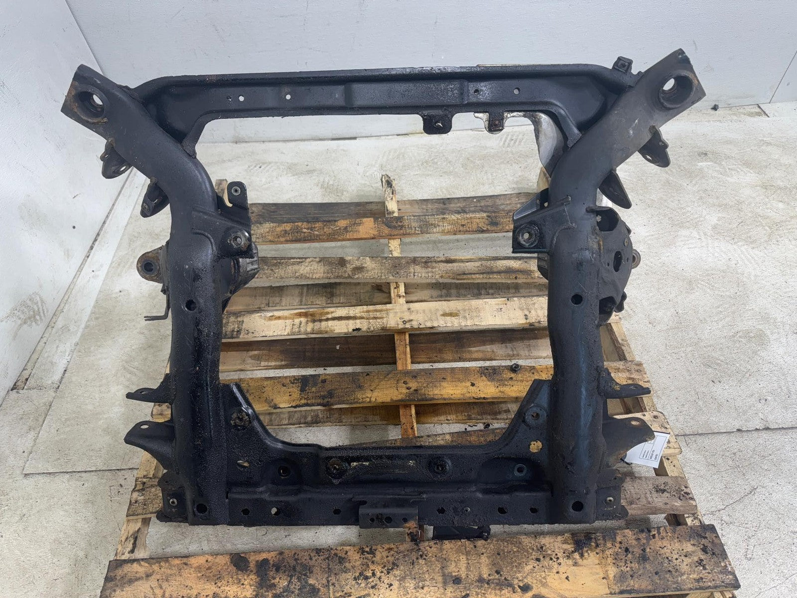 07-13 Bmw 328 335 E90 E92 Awd Front Axle Crossmember Subframe Support Oem