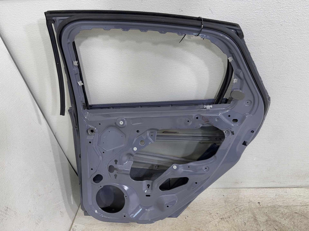 16-18 Ford Focus Rs Rear Right Door Shell Panel Oem