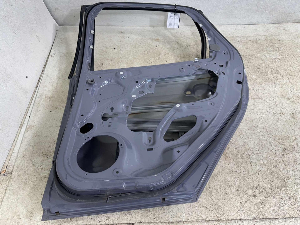 16-18 Ford Focus Rs Rear Right Door Shell Panel Oem