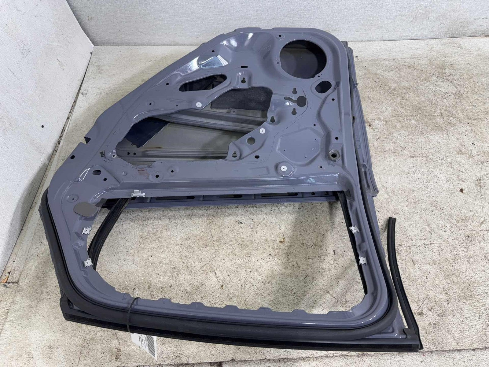 16-18 Ford Focus Rs Rear Right Door Shell Panel Oem