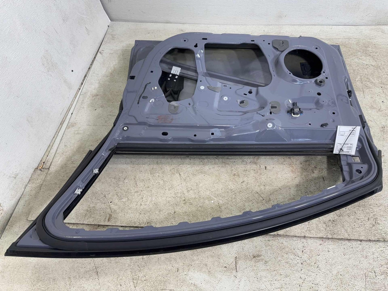 16-18 Ford Focus Rs Front Right Door Shell Panel Oem