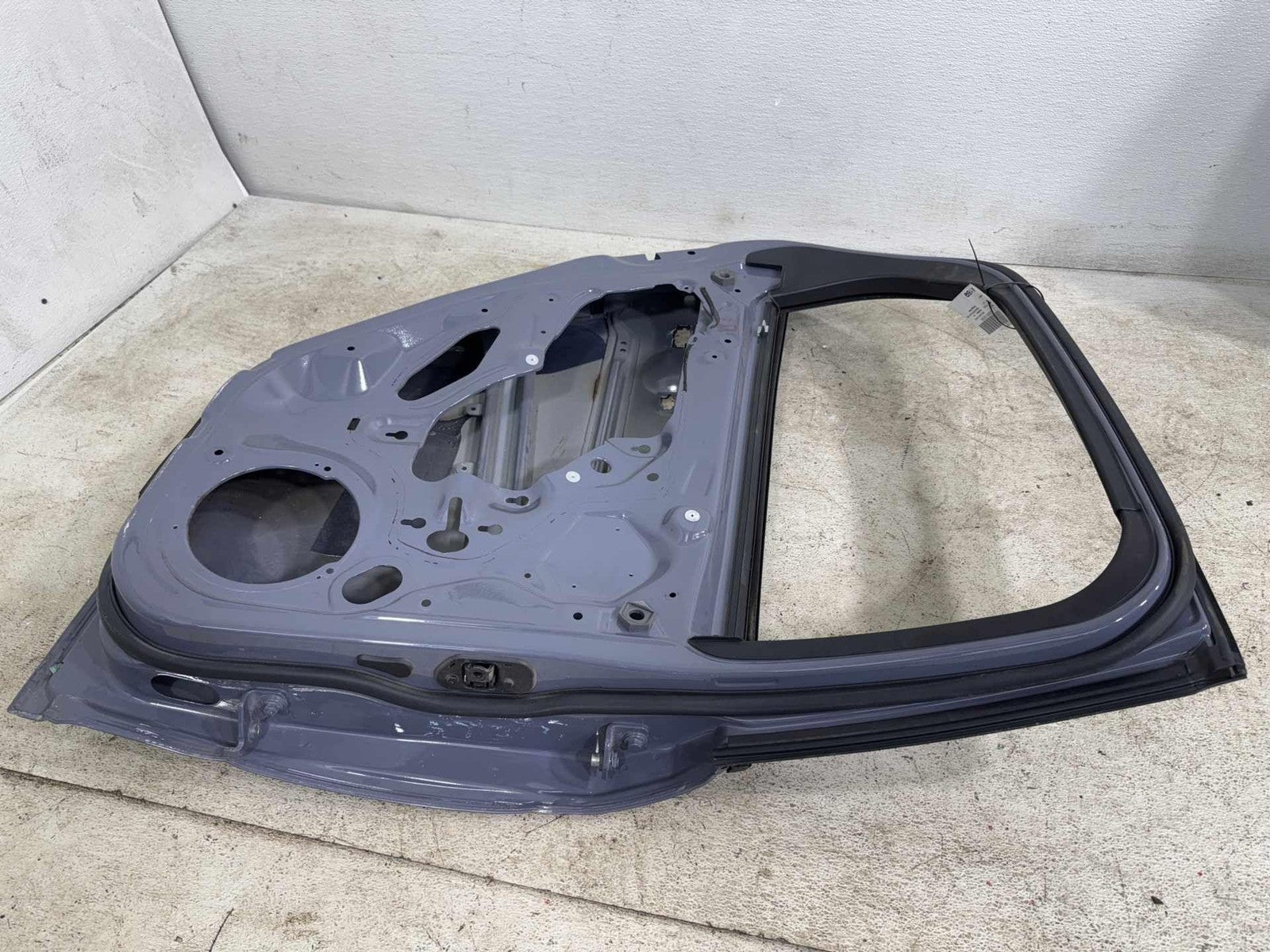 16-18 Ford Focus Rs Rear Left Door Shell Panel Oem