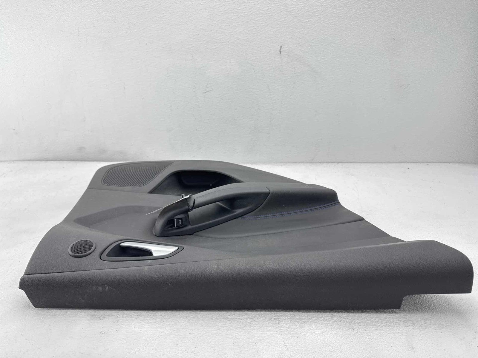 16-18 Ford Focus Rs Rear Left Door Panel Trim Cover Oem