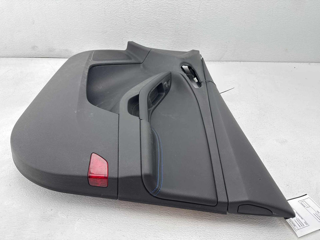 16-18 Ford Focus Rs Front Right Door Panel Trim Cover Oem