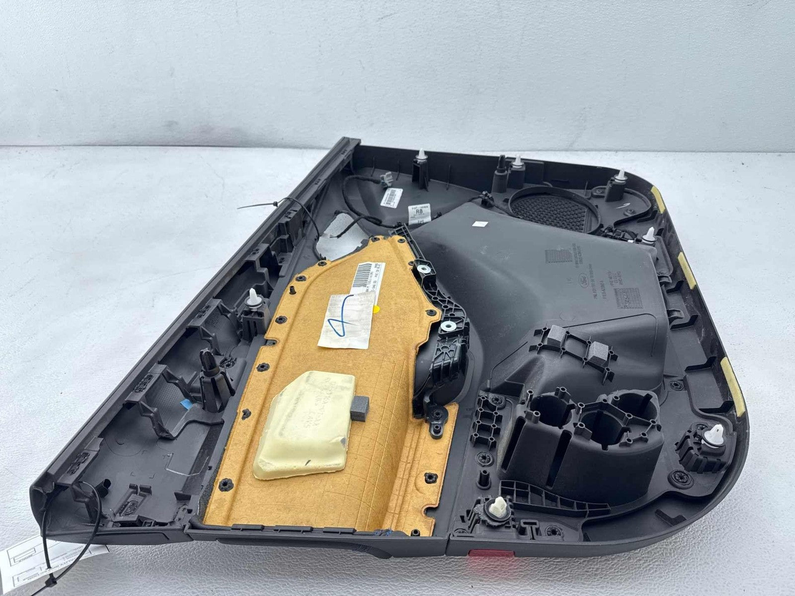 16-18 Ford Focus Rs Front Right Door Panel Trim Cover Oem