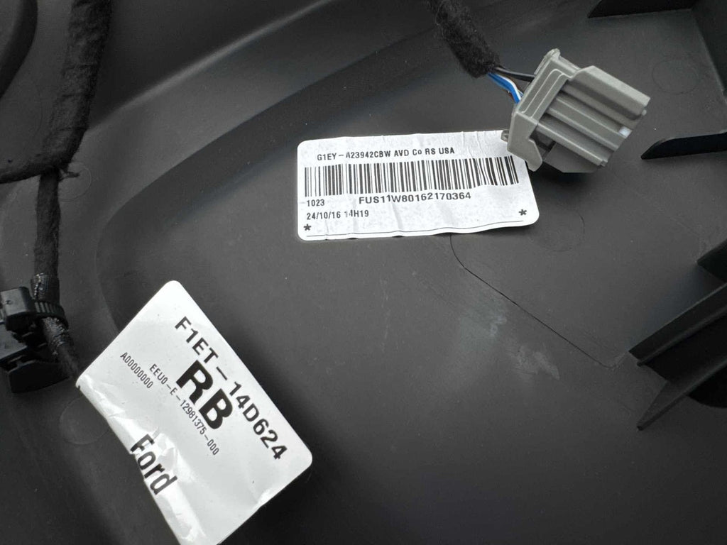 16-18 Ford Focus Rs Front Right Door Panel Trim Cover Oem