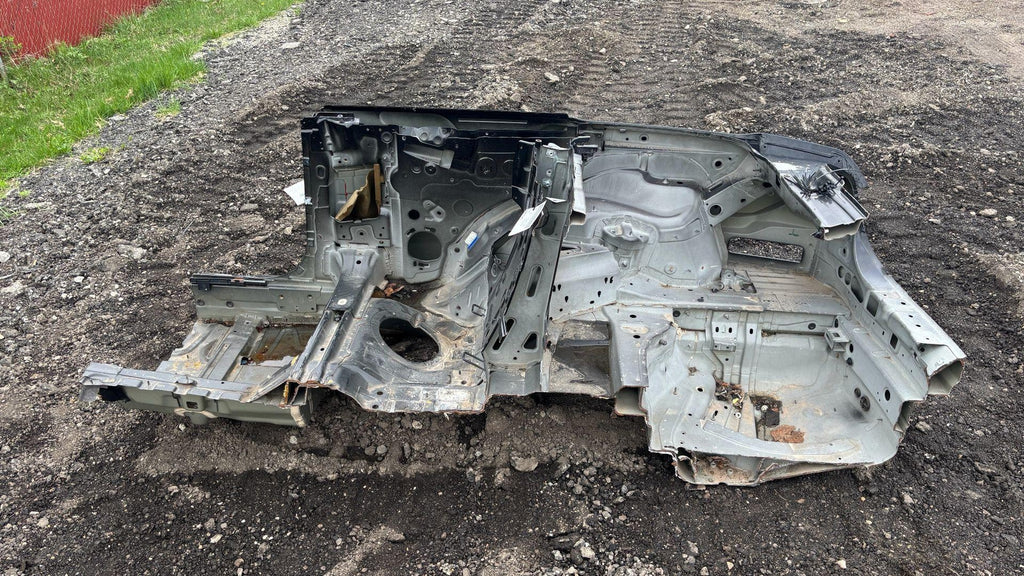 12-17 Mercedes E350 Rear Right Passenger Side Quarter Panel Body Frame Cut