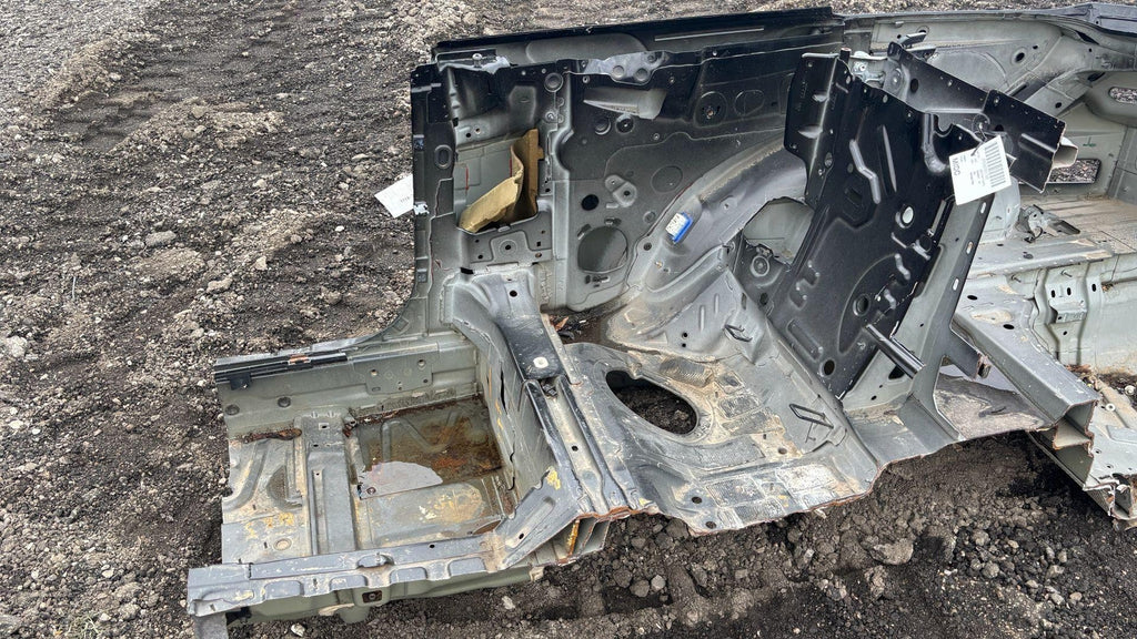 12-17 Mercedes E350 Rear Right Passenger Side Quarter Panel Body Frame Cut