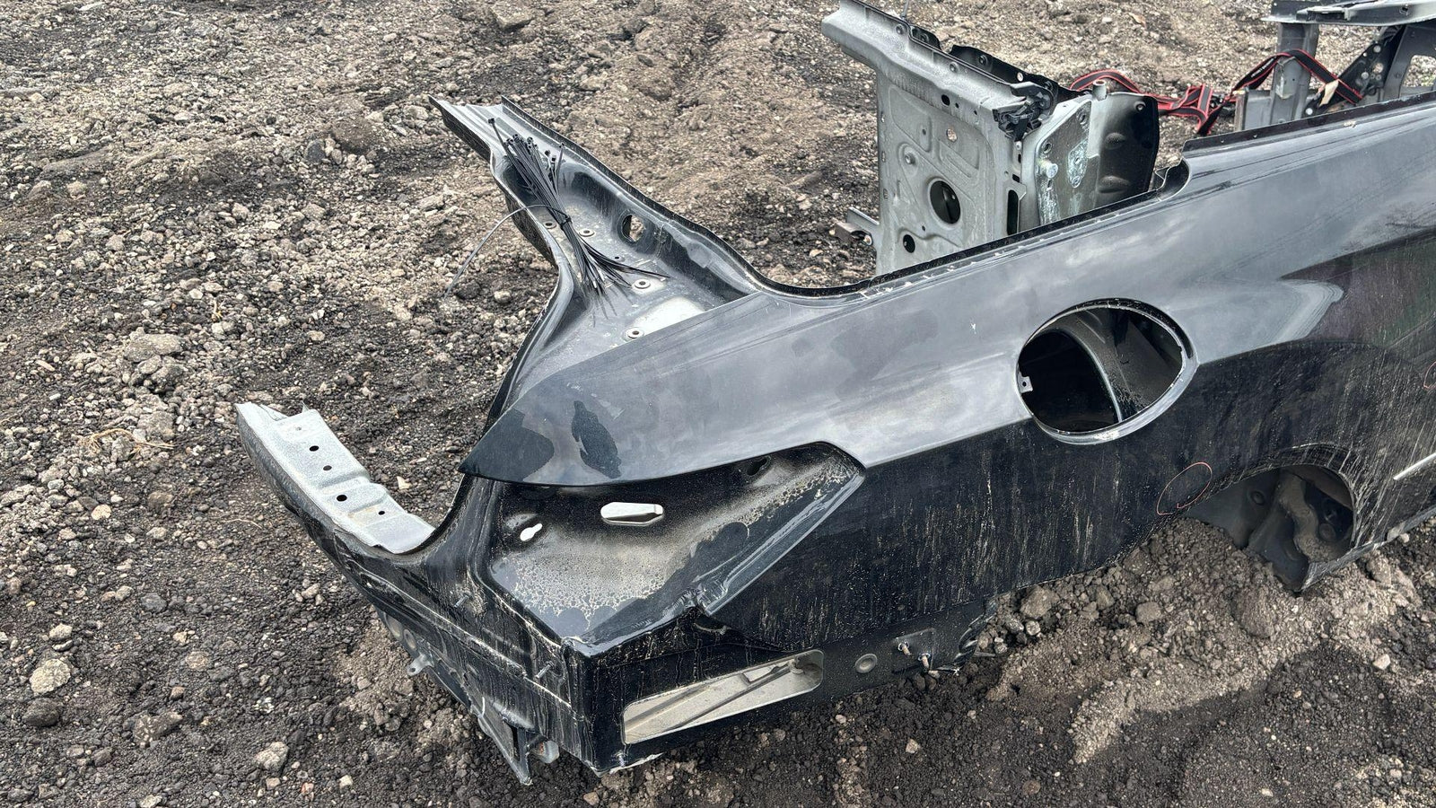 12-17 Mercedes E350 Rear Right Passenger Side Quarter Panel Body Frame Cut