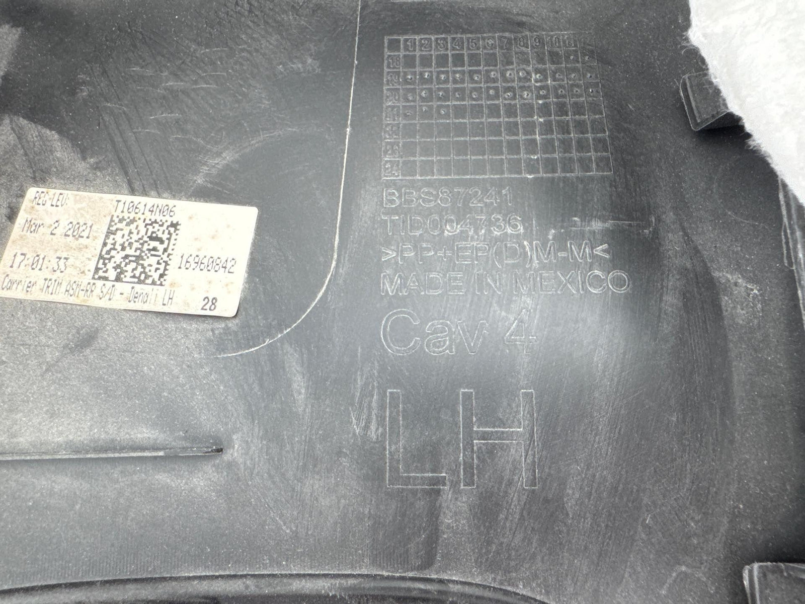 19-24 Sierra Black Rear Driver Side Left Lh Interior Door Trim Panel Oem