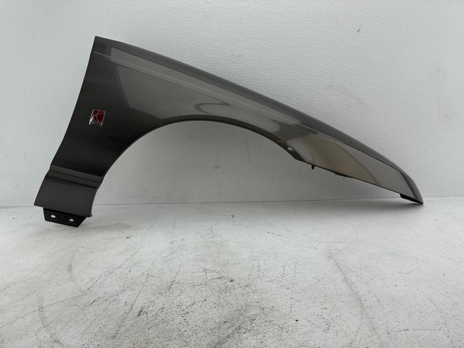 00-02 Saturn S Sw2 Front Passenger Side Fender Cover Panel Oem