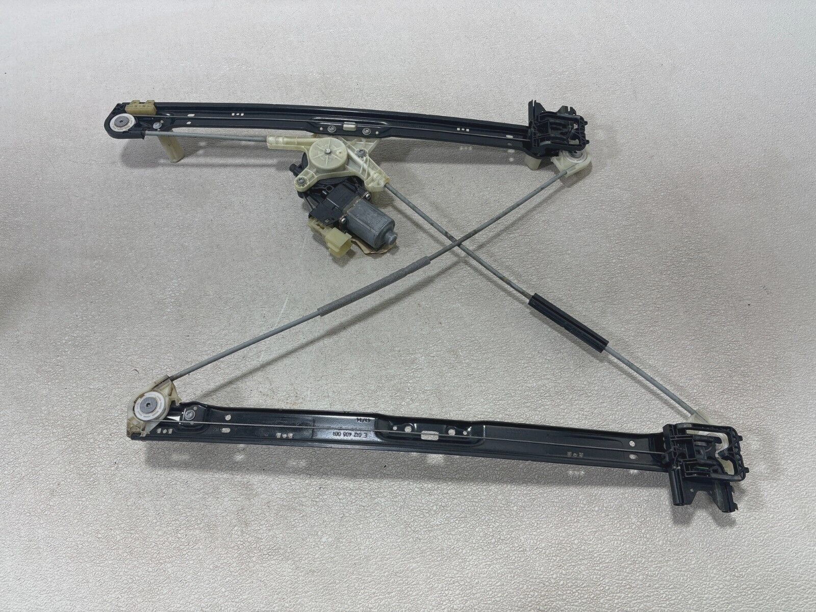 14-22 Land Rr Sport 17-23 Discovery Rear Right Door Window Regulator W/ Motor